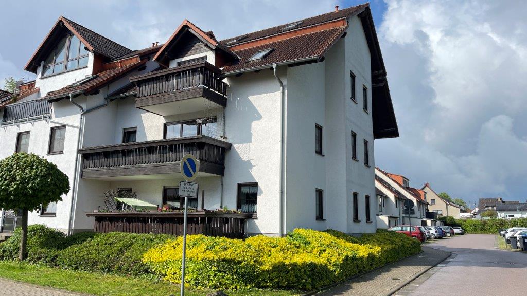 Zweiraumwohnung mit Balkon und EBK in begehrter Wohnlage zu vermieten